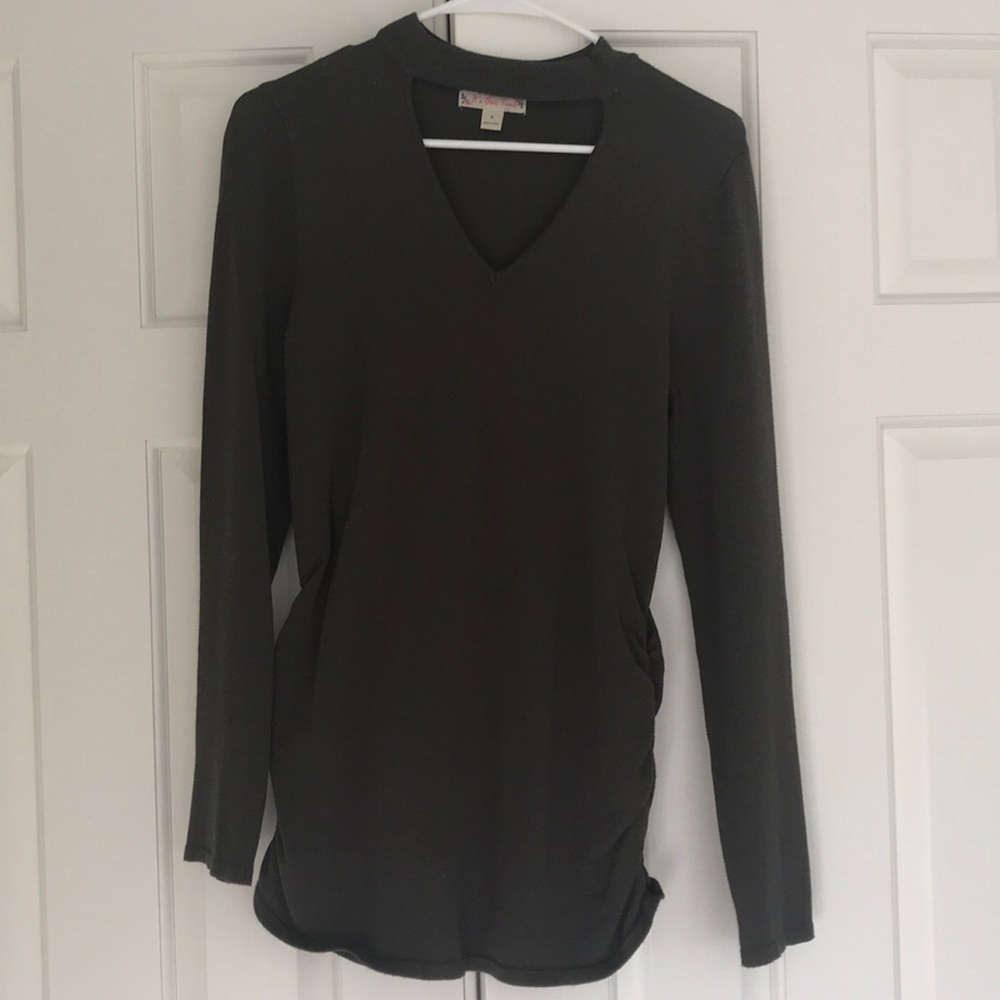 Women’s green sweater